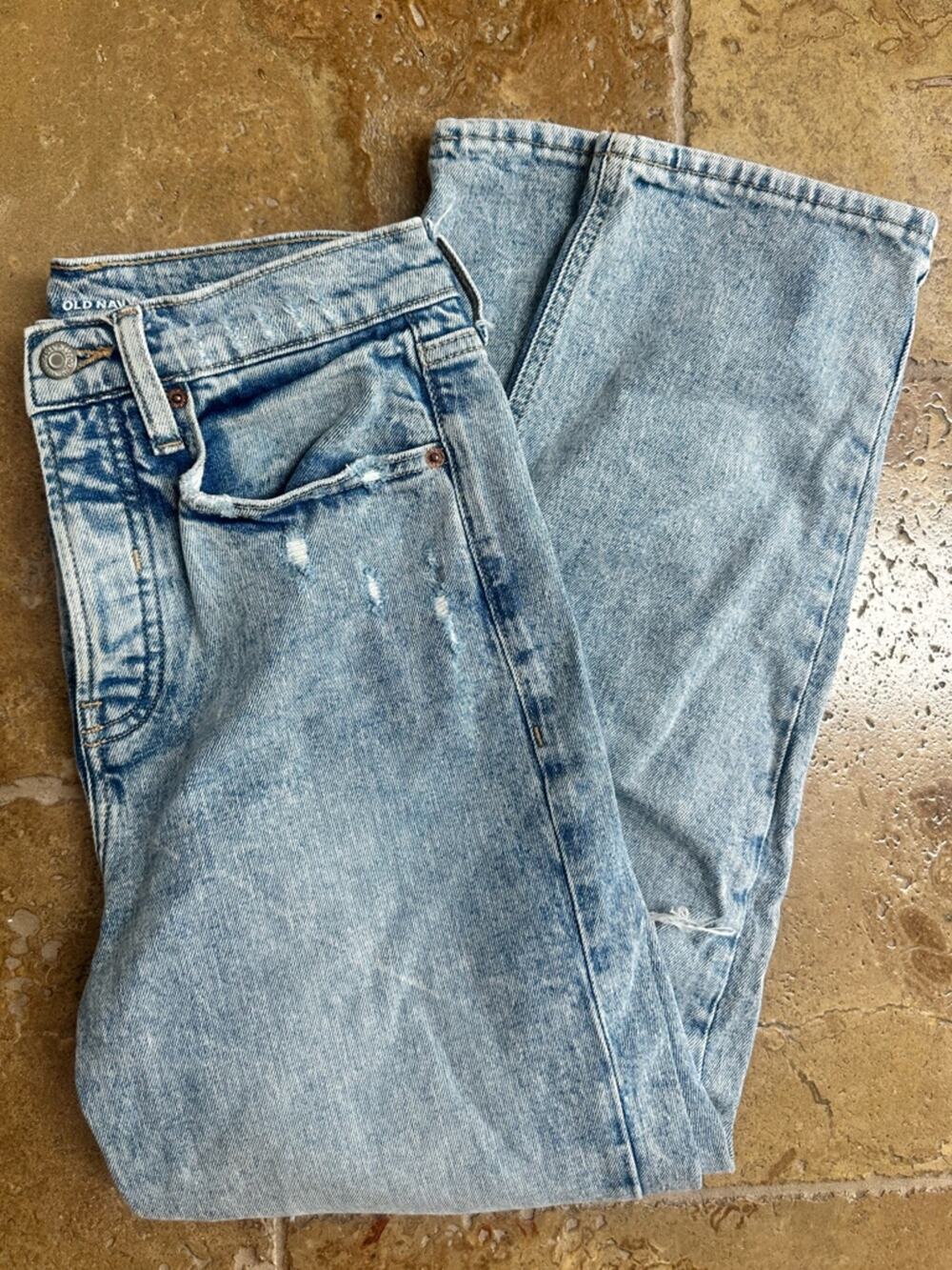 EUC Old Navy Sky-Hi Straight Jeans - Size 4